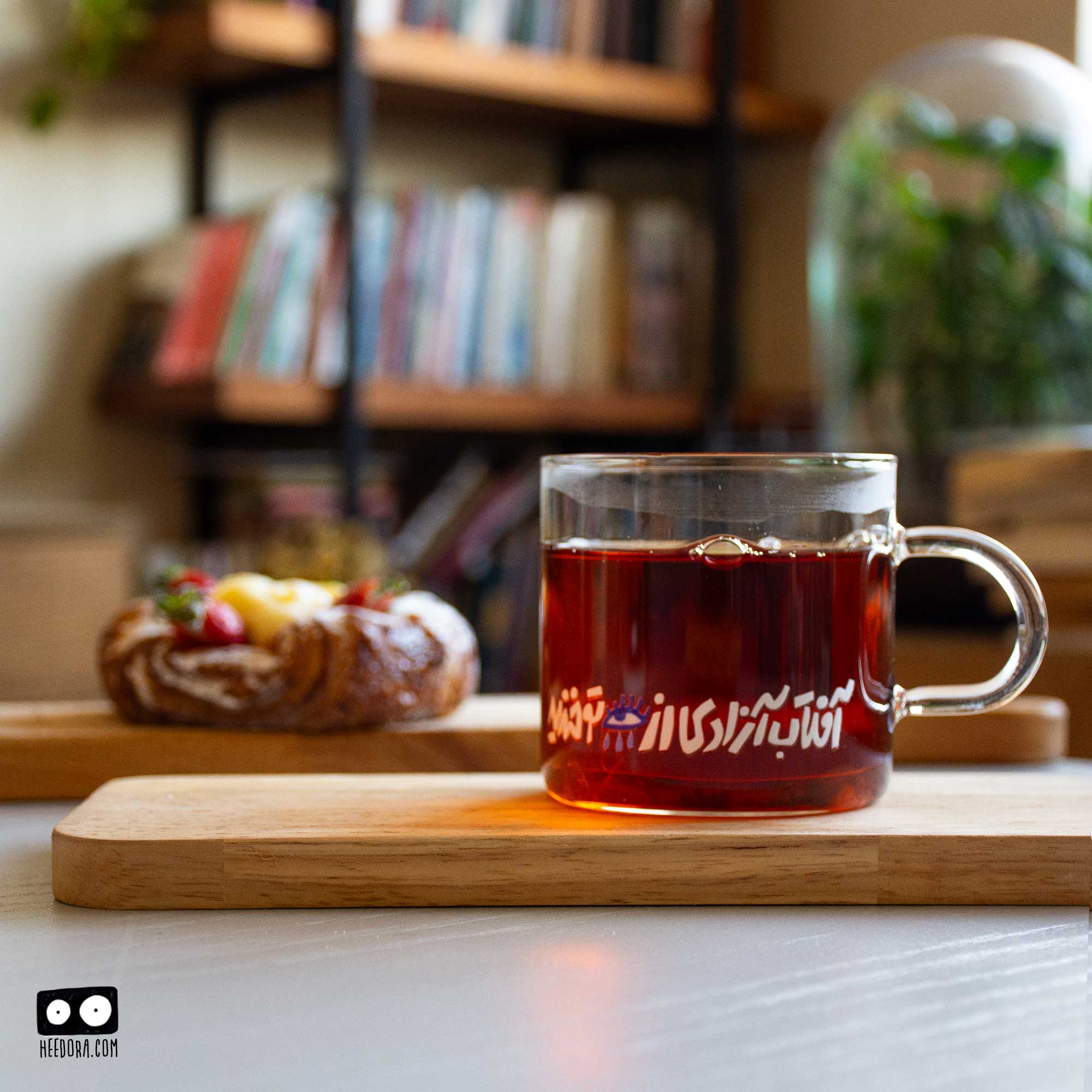 لیوان شیشه ای آزادی