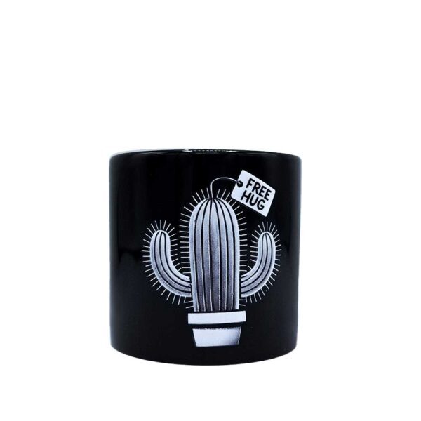 بلک مینی‌ماگ Free Hug - Image 1