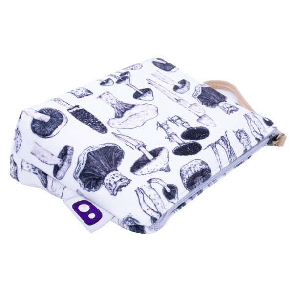 کیف لوازم شخصی قارچ های جنگل سیاه - Image 3