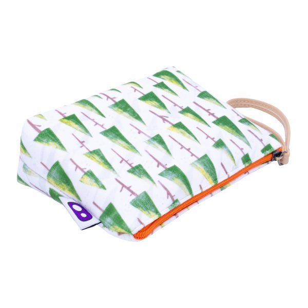 کیف لوازم شخصی جنگل کاج در روز برفی - Image 3