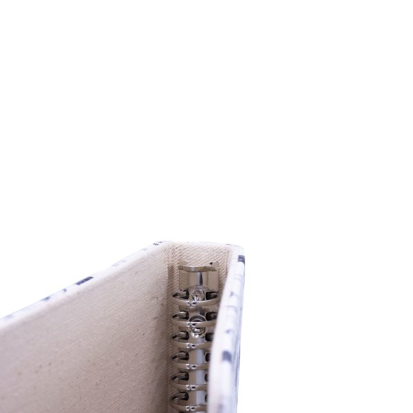 کلاسور پارچه ای قارچ های جنگل سیاه - Image 3